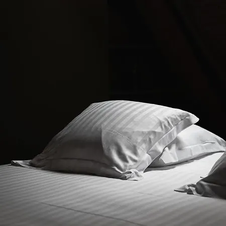 Pieux Bed & Breakfast *