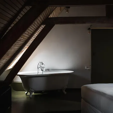 Bed and Breakfast Pieux 3*